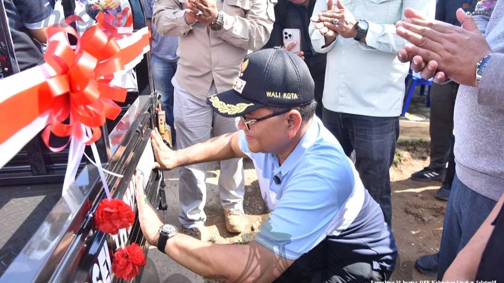 Wali Kota Maulana launching 18 bentor OPBM di Lingkar Selatan