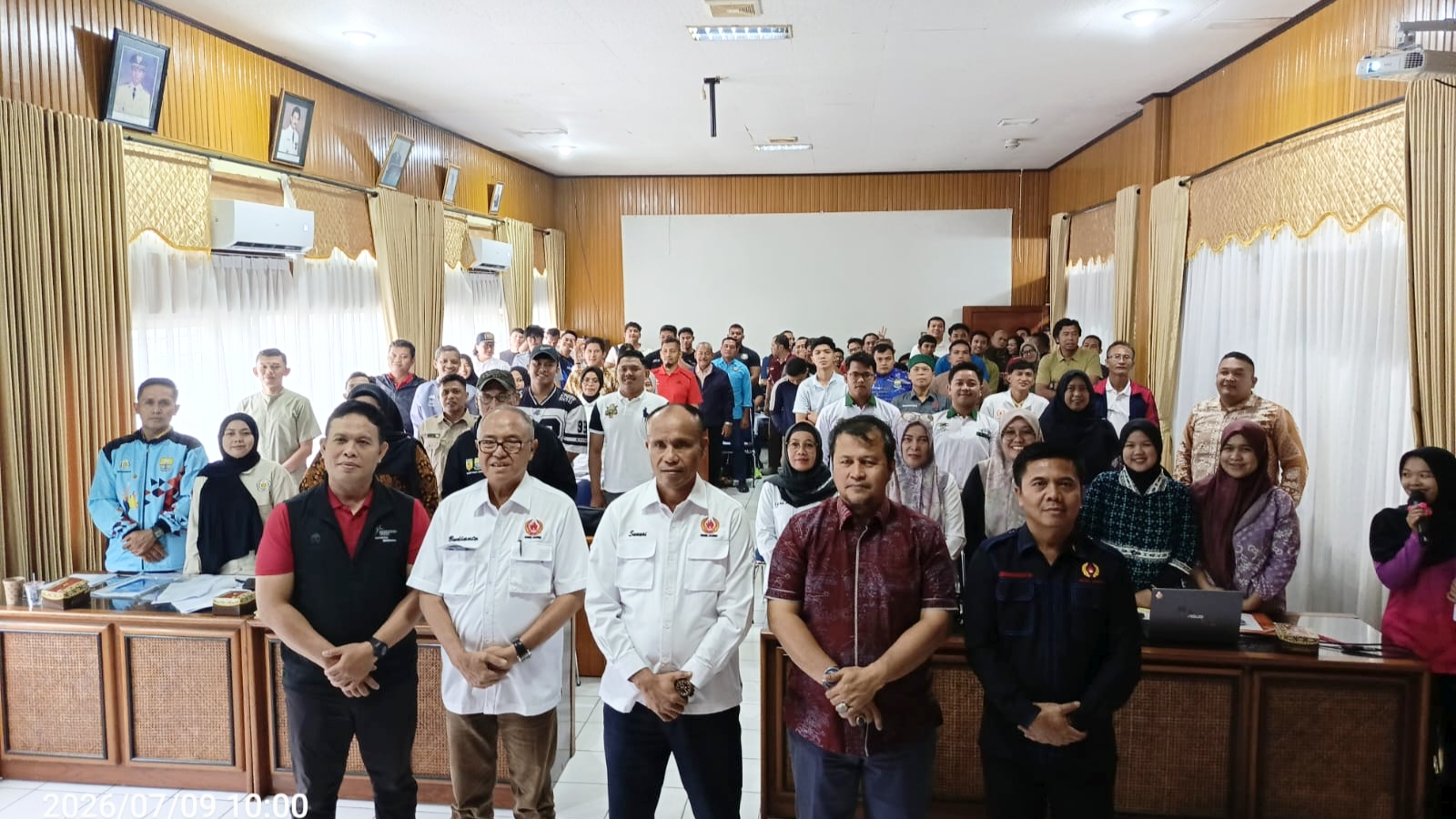 Kompetensi pelatih melalui pelatihan intensif di aula KONI Jambi