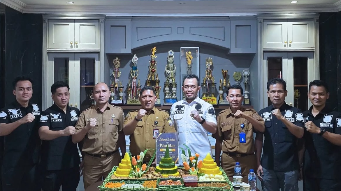 Silaturahmi Kasatgas Densus 88 AT Polri Wilayah Jambi bersama Kadisdik M. Umar