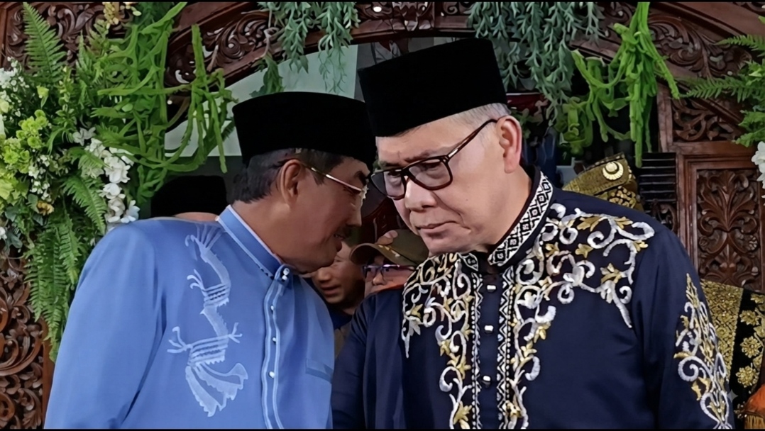 Keakraban Fasha dan Anwar Sadat di HUT Tanjab Barat
