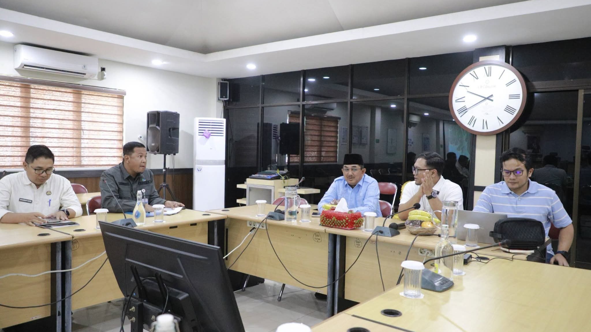 Bupati Anwar Sadat jemput bola percepat jaringan listrik PLN