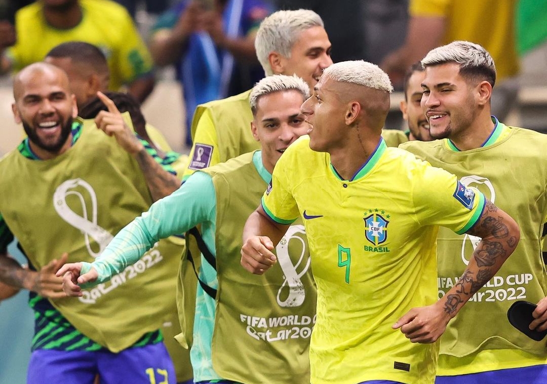 Brasil berhasil mengalahkan Serbia dengan skor 2-0 bertanding di Lusail Stadium, Jumat (24/11)