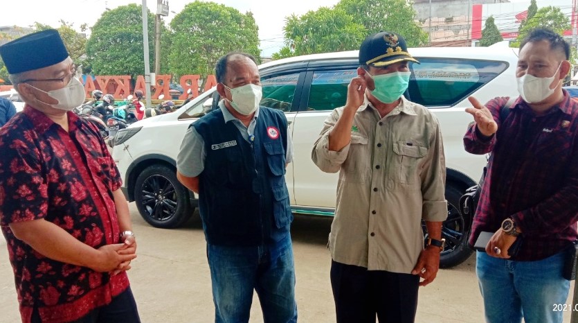 Mashuri saat pantau vaksinasi Covid-19 TNI-Polri