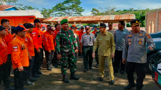 Adirozal pimpin apel siaga Karhutla