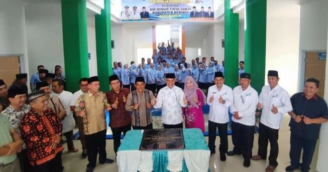 Bupati Adirozal resmikan gedung baru Perumda Tirta Sakti