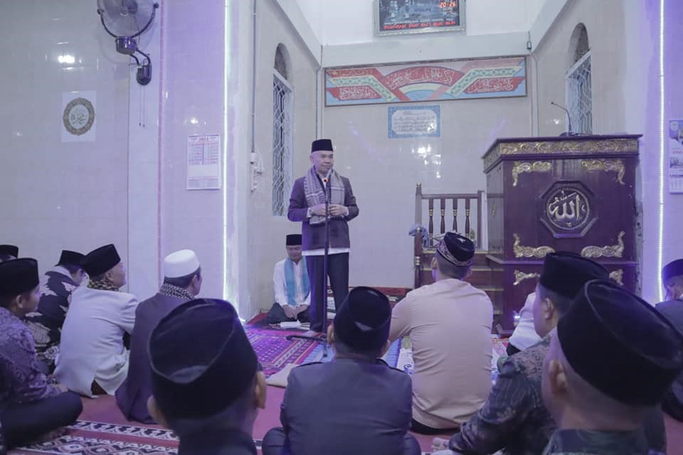 Bupati Adirozal safari Ramadhan di Mukai Pintu