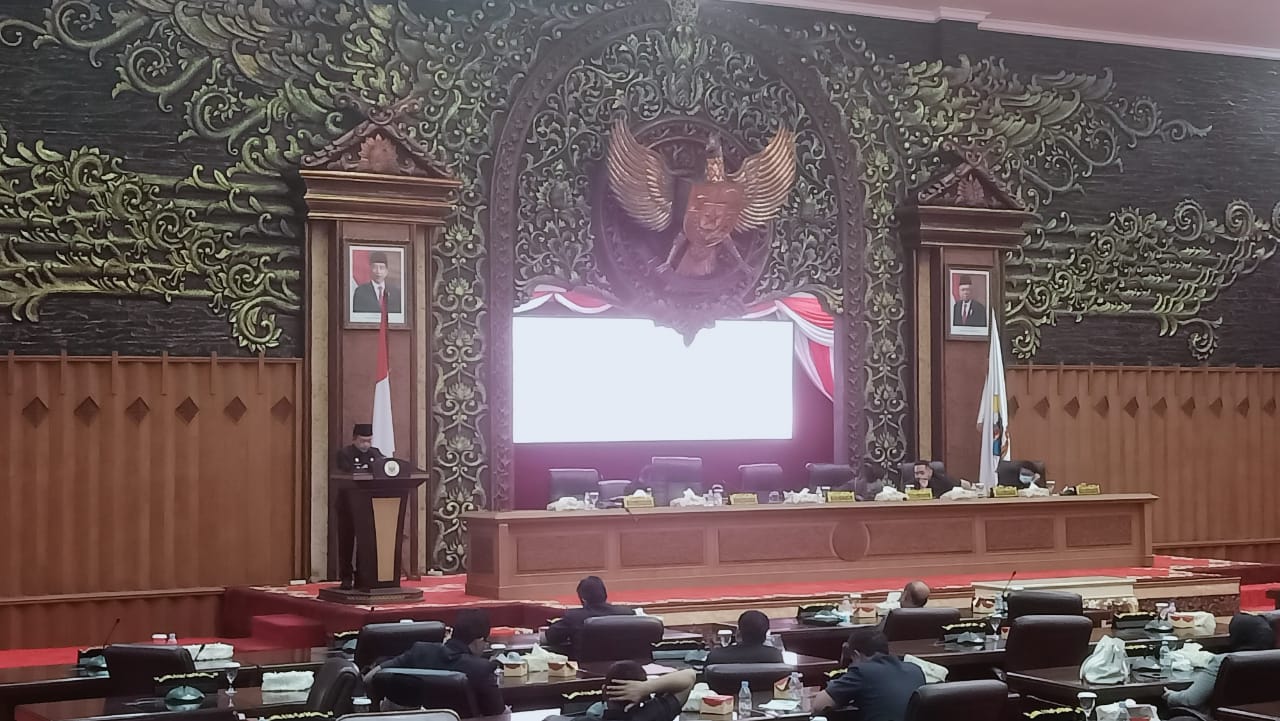 Gubernur Al Haris penyampaian APBD Perubahan dan RAPBD Provinsi Jambi tahun 2023