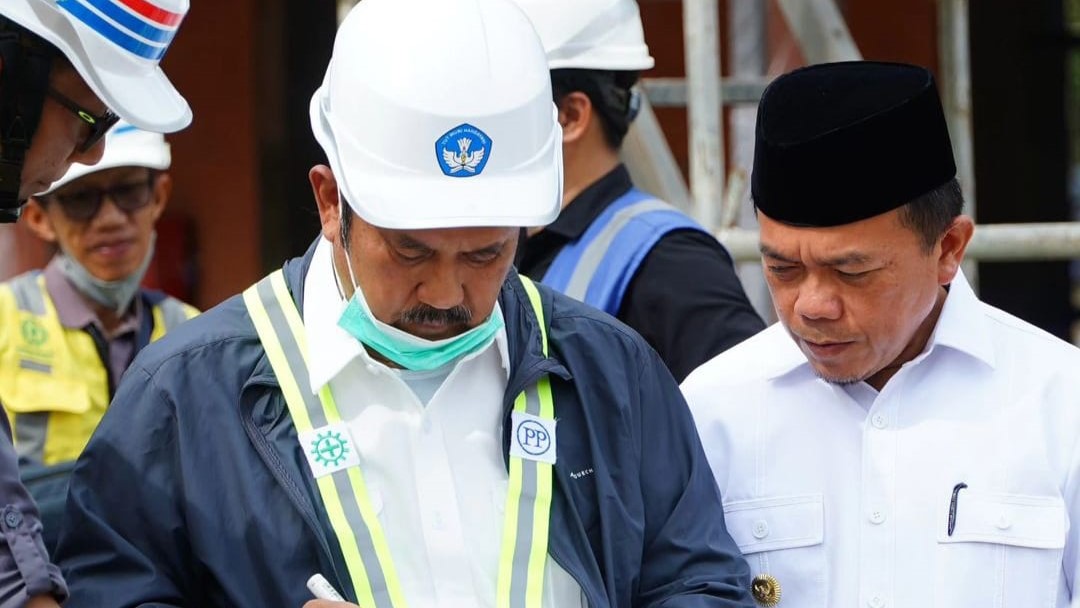 Al Haris dampingi kunjungan Kepala Bappenas RI di Jambi, Minggu (24/11)