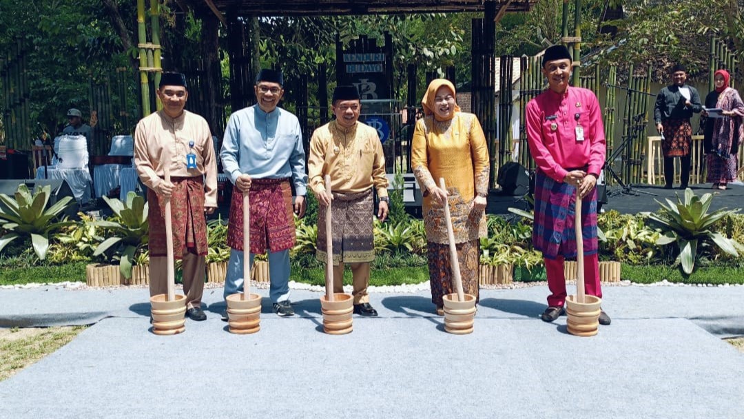 Al Haris, Elviana, Pj Bupati Muaro Jambi, Kepala BI Perwakilan Jambi diacara Kenduri Budayo 2023