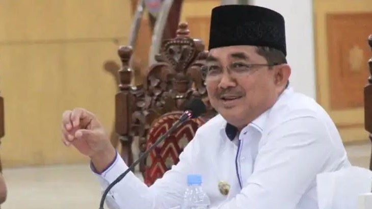 Bupati Anwar Sadat