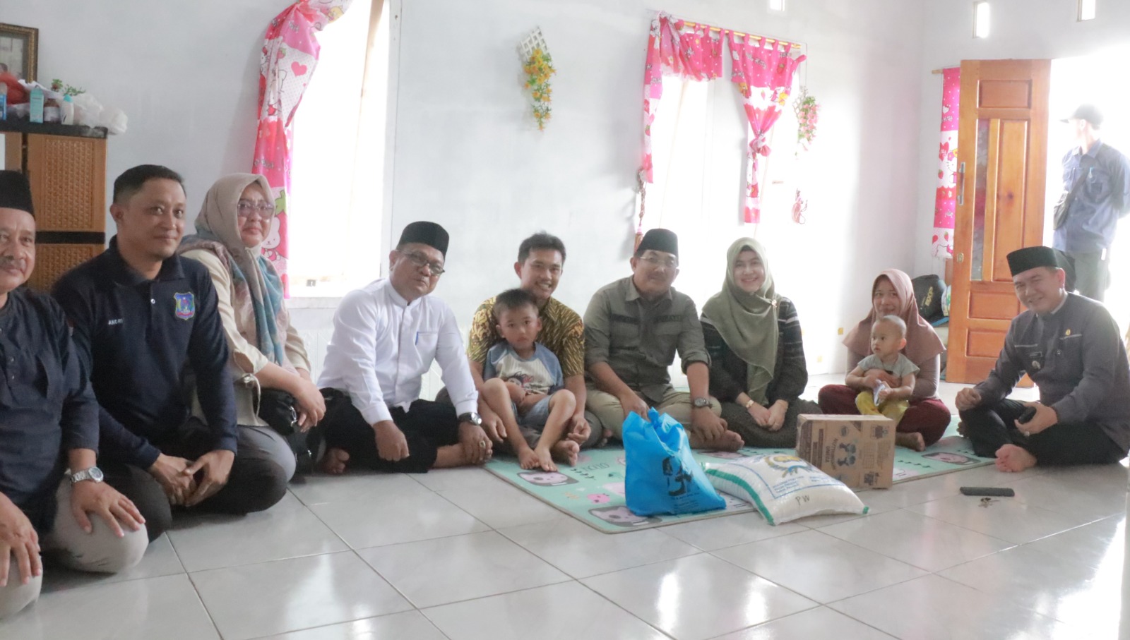 Anwar Sadat kunjungi penderita adenoid di Perumahan BTN Permata Hijau