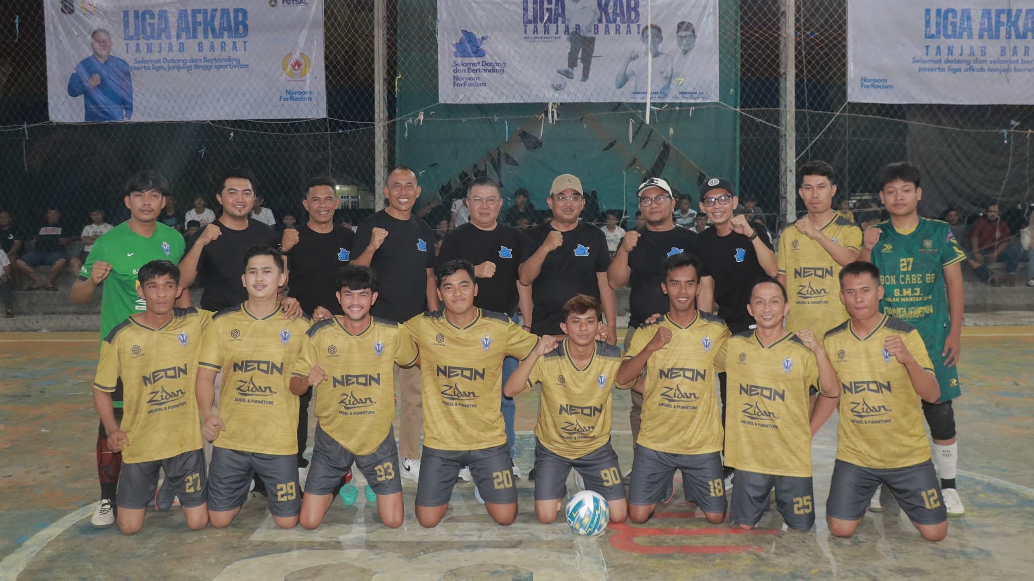 Anwar Sadat resmi buka Liga Asosiasi Futsal Kabupaten Tanjab Barat 2024