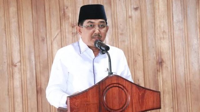 Bupati Anwar Sadat