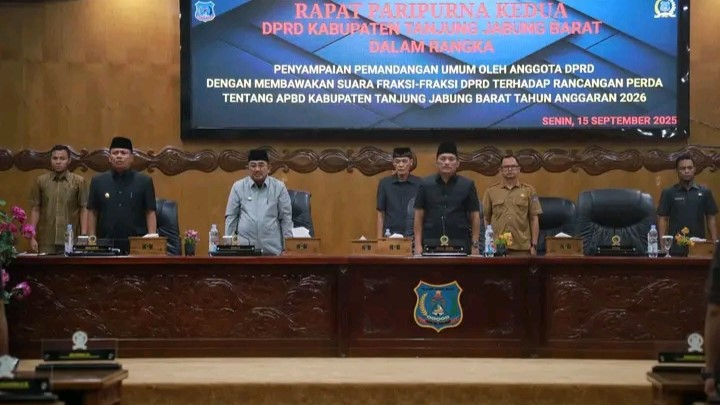 Anwar Sadat hadiri rapat paripurna kedua DPRD Tanjab Barat bahas Ranperda APBD 2026