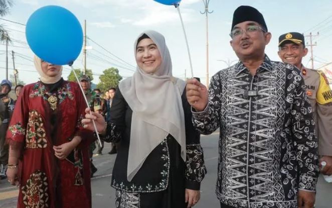 Bupati Anwar Sadat resmi membuka pencanangan bulan serengkuh dayung serentak ke tujuan