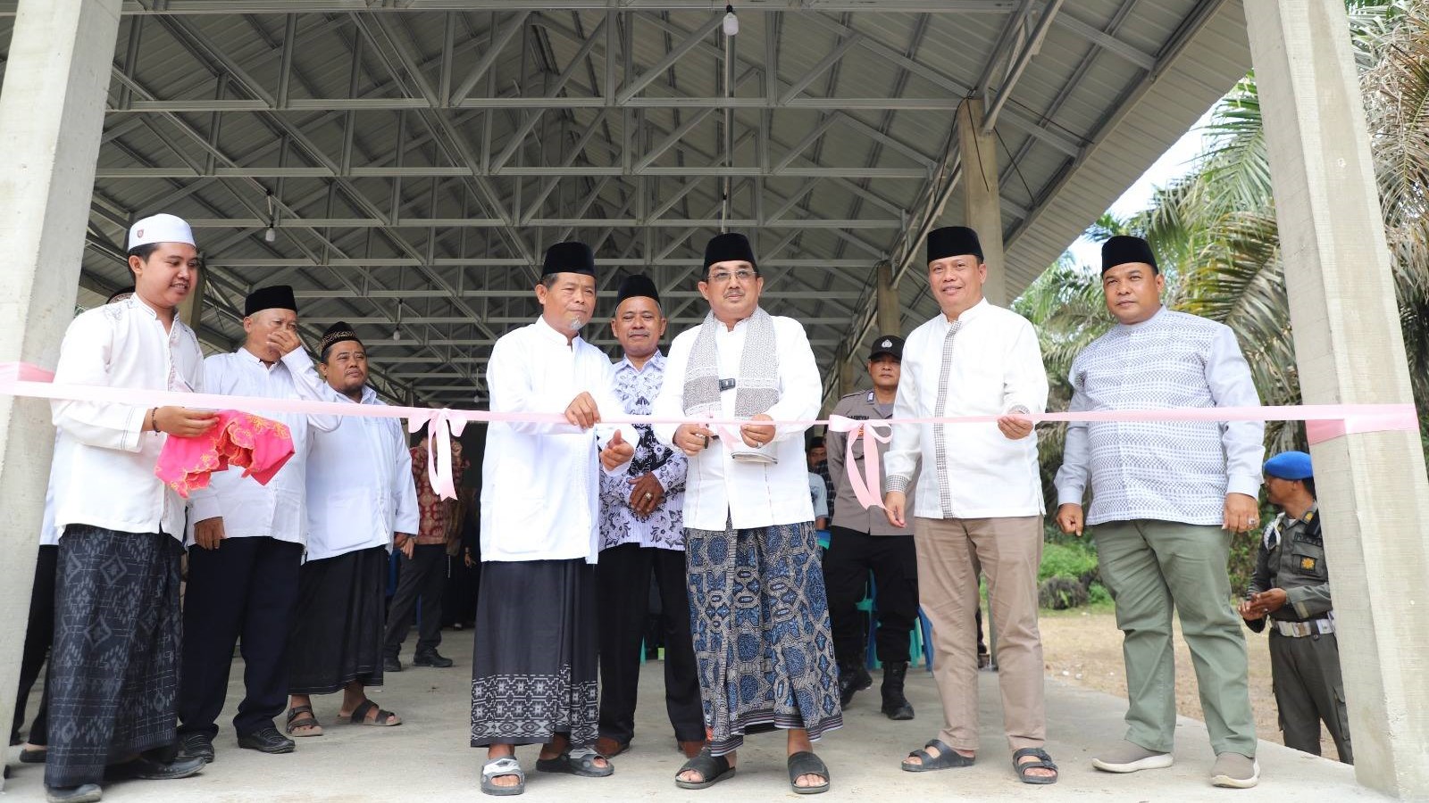 Anwar Sadat resmikan aula baru Ponpes Nurul Hikam