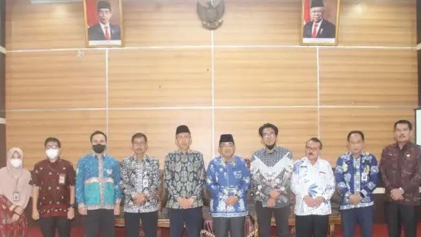 Bupati Anwar Sadat terima exit meeting Tim BPK RI Perwakilan Jambi