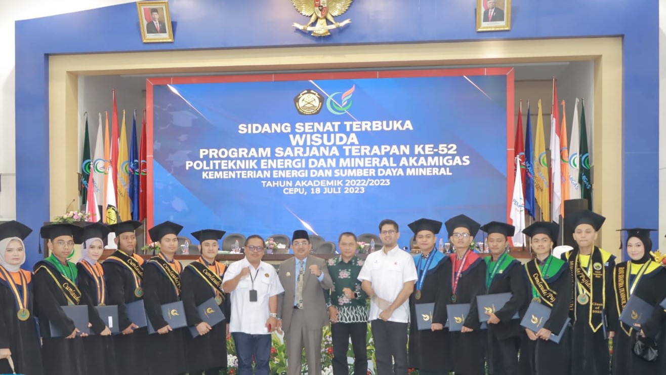 Anwar Sadat hadiri prosesi wisuda sarjana terapan ke-52 PEM Akamigas