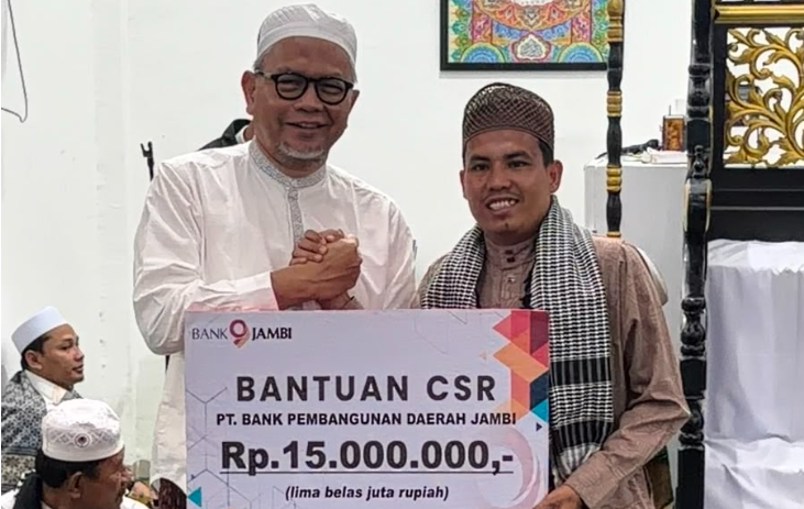 Bank Jambi Salurkan CSR untuk Masjid Baitul Mustofa