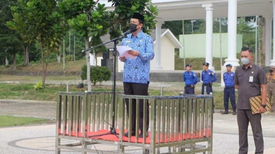 Wabup BBS saat pimpin upacara Hari Kesadaran Nasional