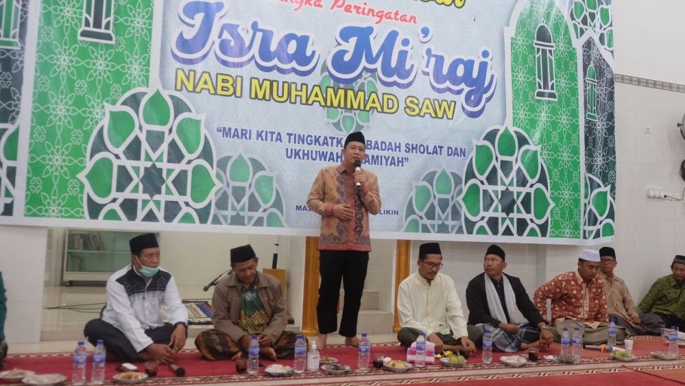 Wabup BBS saat hadiri Isra' Miraj di Desa Mekar Sari Makmur Sungai Bahar