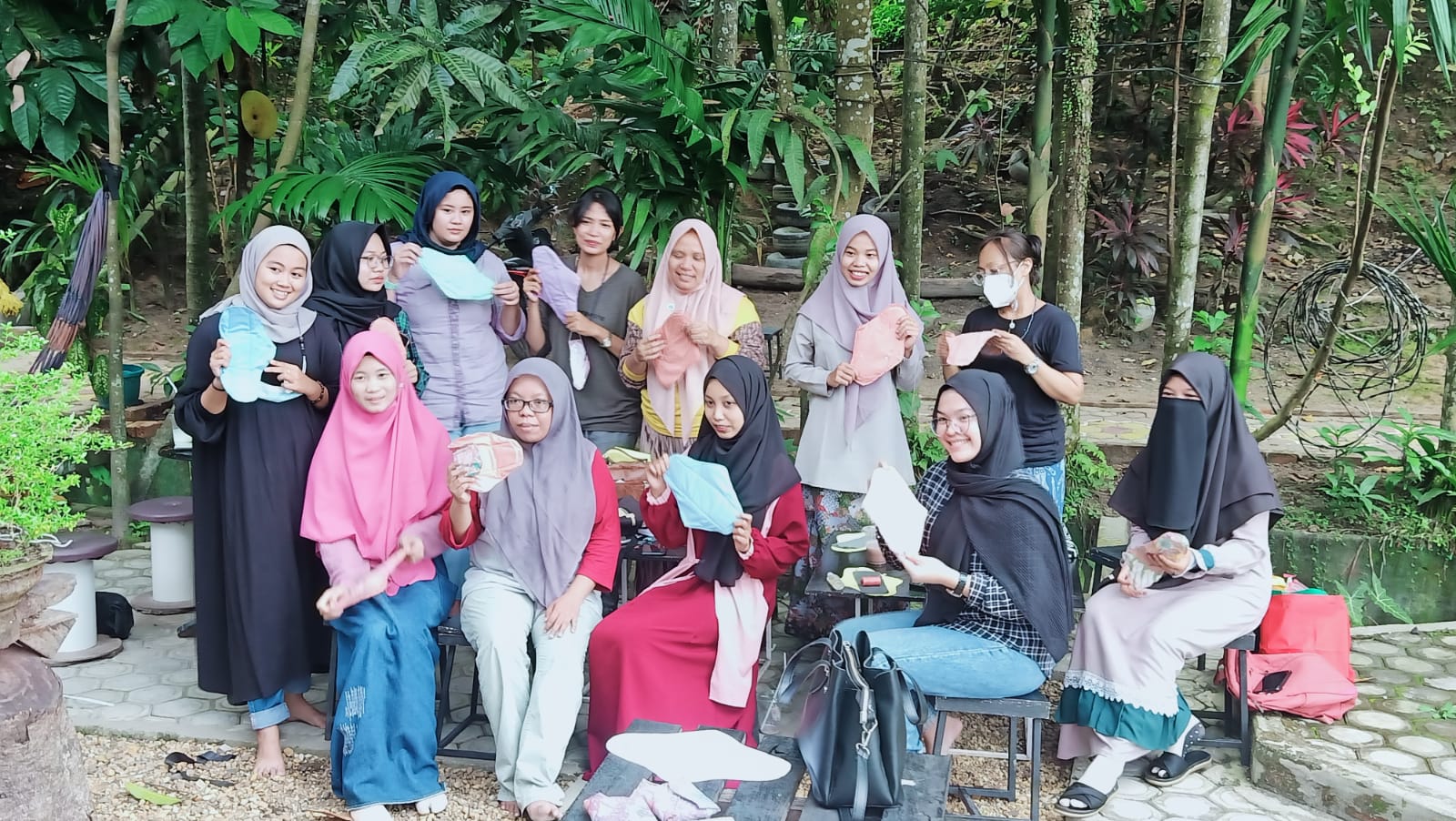 Komunitas Beranda Perempuan bersama penyintas kekerasan seksual adakan workshop menjahit