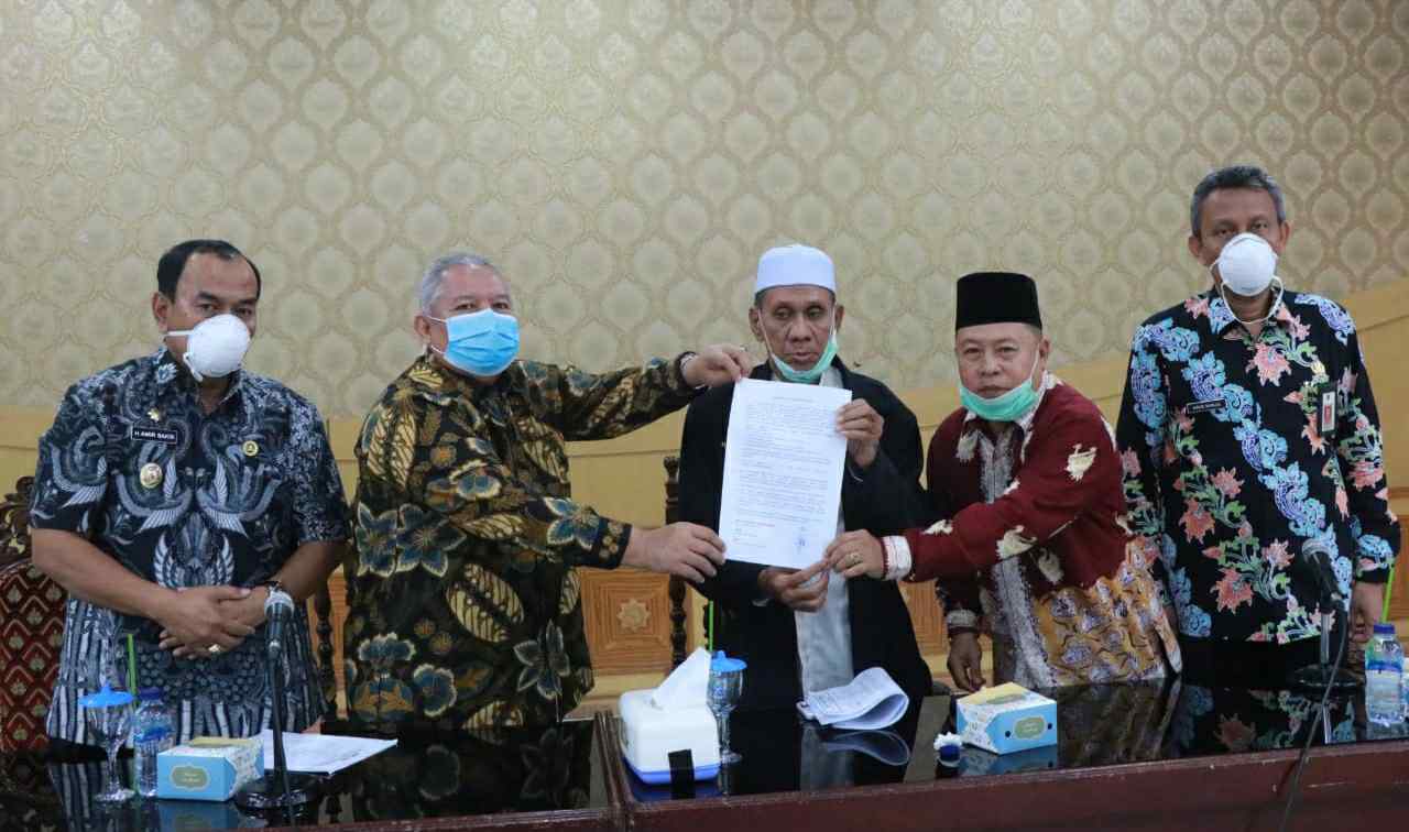 Bupati Safrial bersama FKUB dan MUI Tanjab Barat