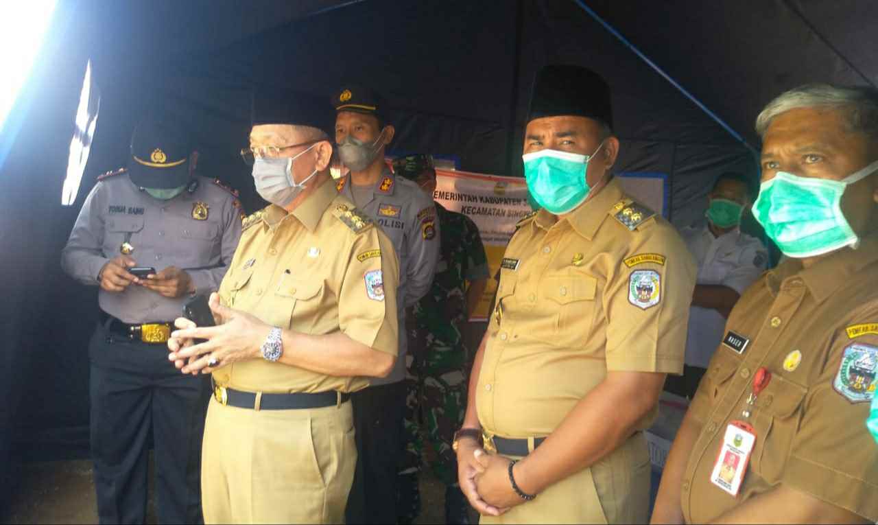 Cek Endra dan Hilalatil Badri saat tinjau Posko Perbatsan