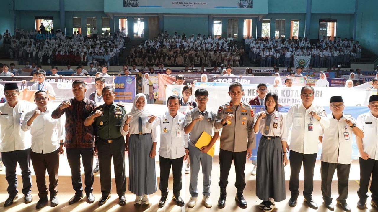 Deklarasi anti Judol di kalangan pelajar SLTA, SMK sederajat, dan SDLB seluruh Jambi