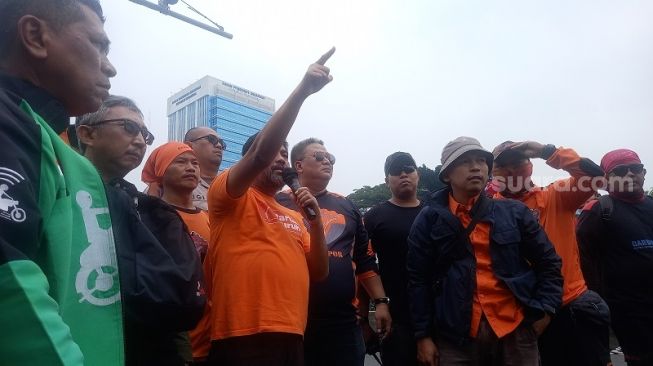 Aksi demo partai buruh di DPR RI