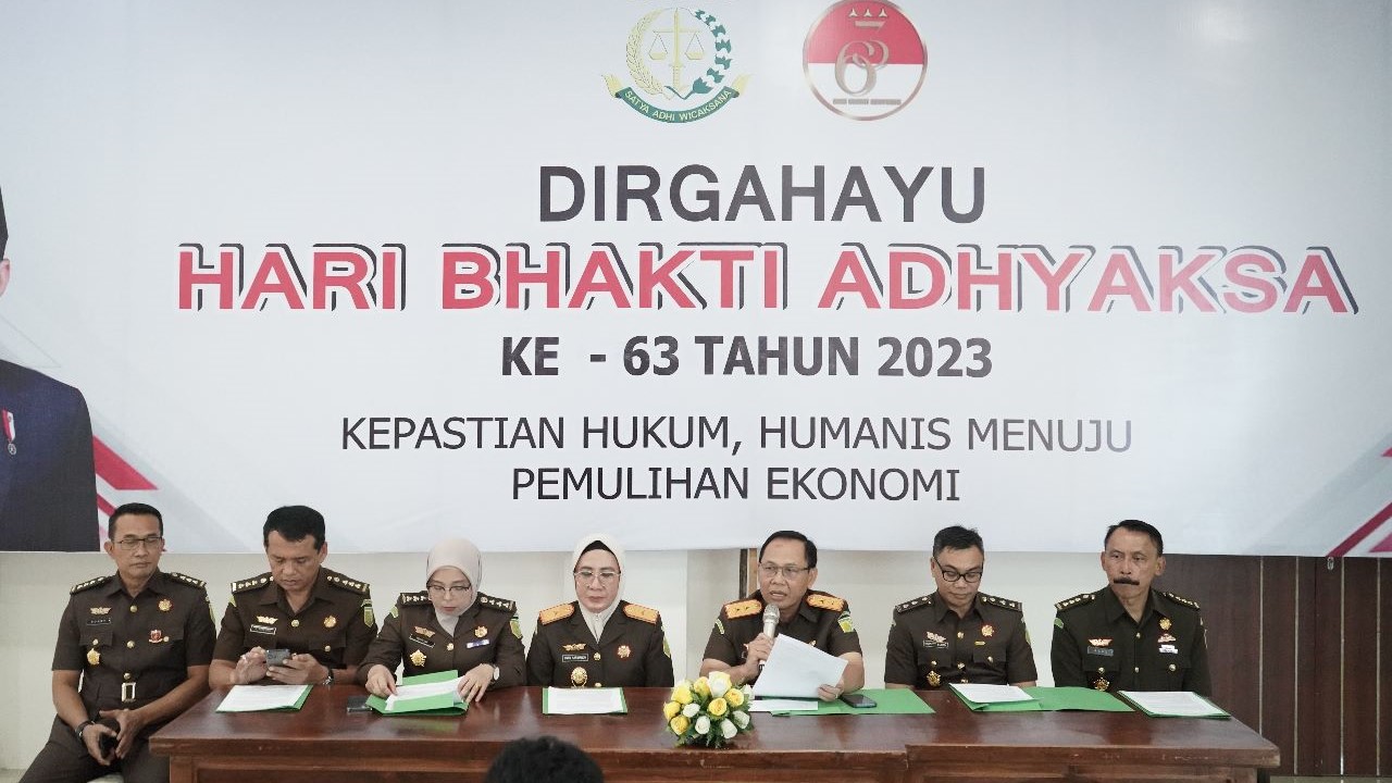 Elan Suherlan saat memberikan keterangan pers, Jumat (21/7)