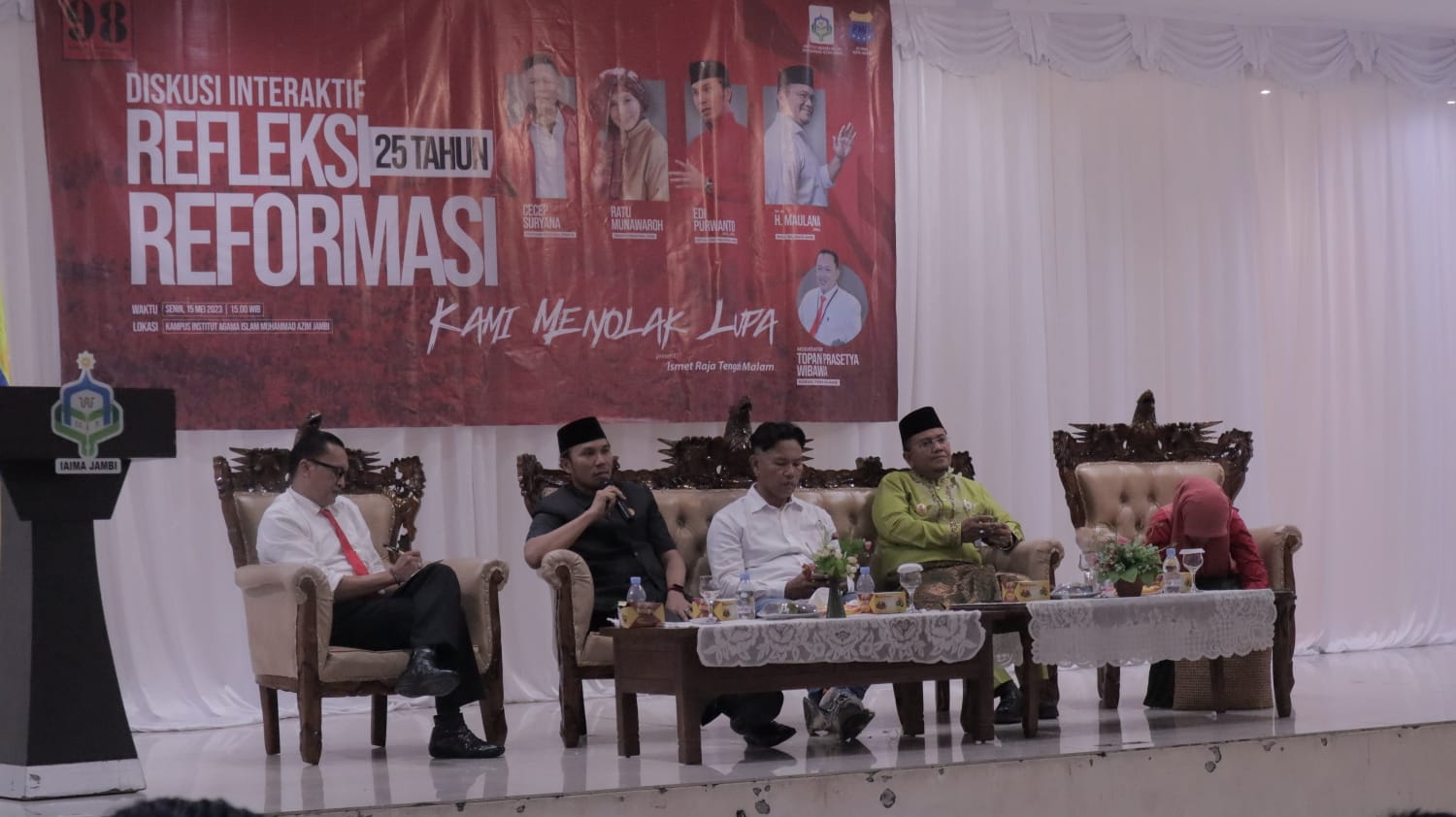 Edi Purwanto saat jadi narasumber disukusi 25 tahun reformasi