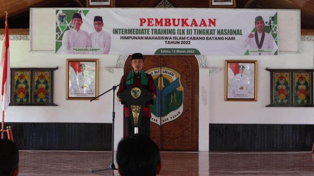 Edi Purwanto di pembukaan LK II HMI Cabang Batanghari