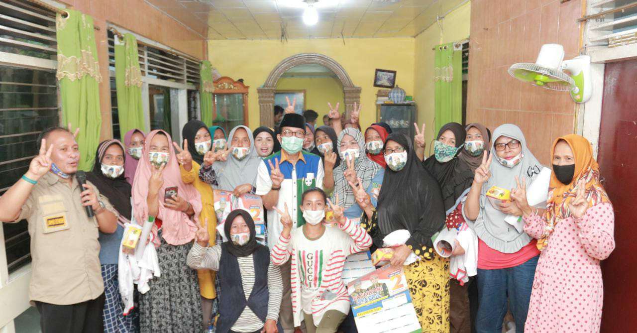 Fachrori saat silaturahmi dengan warga Kecamatan Danau Sipin, Kota Jambi