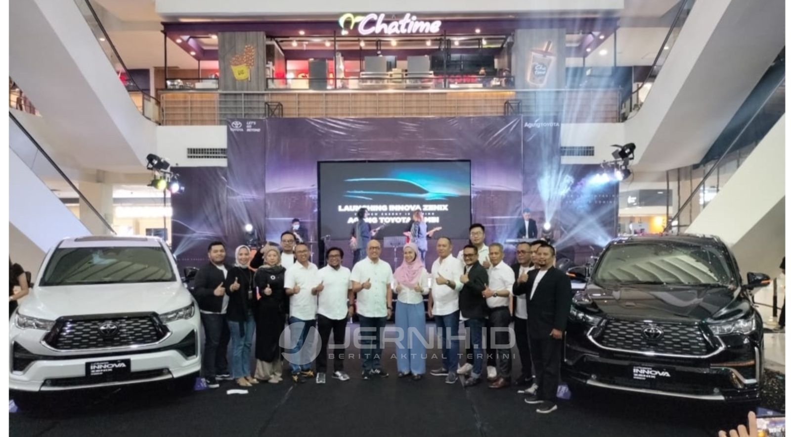 Agung Toyota perkenalkan All New Kijang Innova Zenix di WTC Mall Jambi