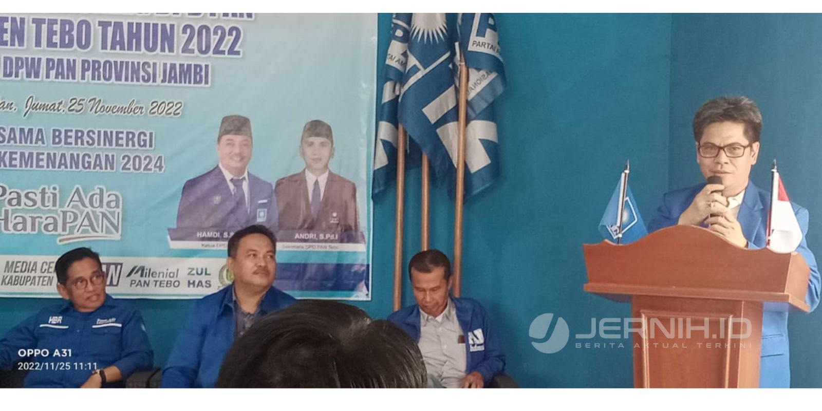 H. Bakri dan Ansori beri motivasi Bacaleg di Rumah PAN Tebo dan Bungo, Jumat (25/11)