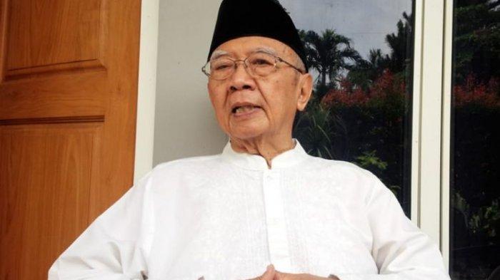 Gus Sholah 