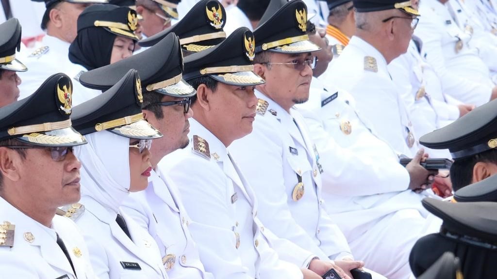 Wabup Hairan Hadiri Upacara Peringatan HUT Otonomi Daerah XXVII Tahun 2023 di Makassar, Sabtu (29/4)