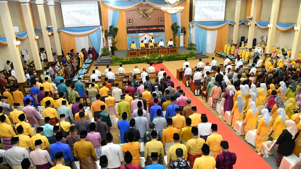 Paripurna Istimewa HUT ke 23 Tanjab Timur