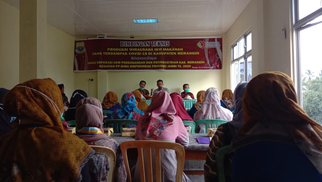 Juwanda saat buka Bimtek IKM dampak Covid-19