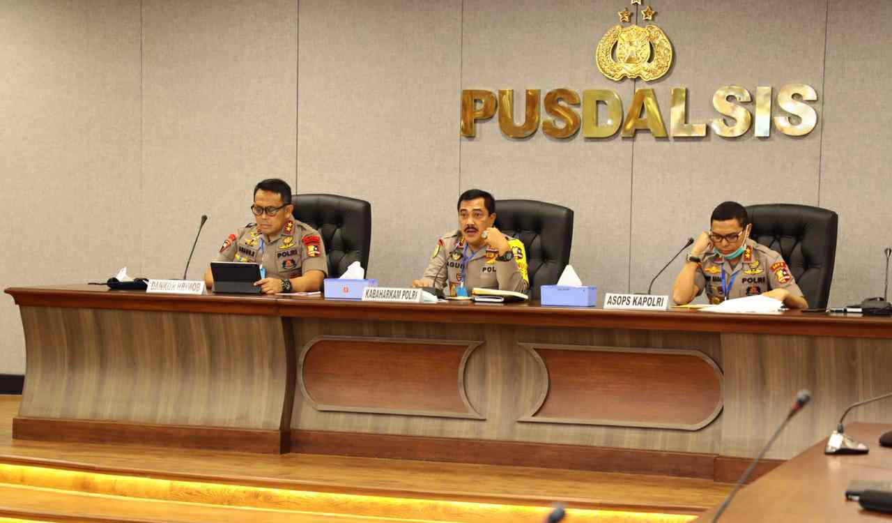 Kabaharkam Polri, Komjen Pol Drs Agus Andrianto SH, MH