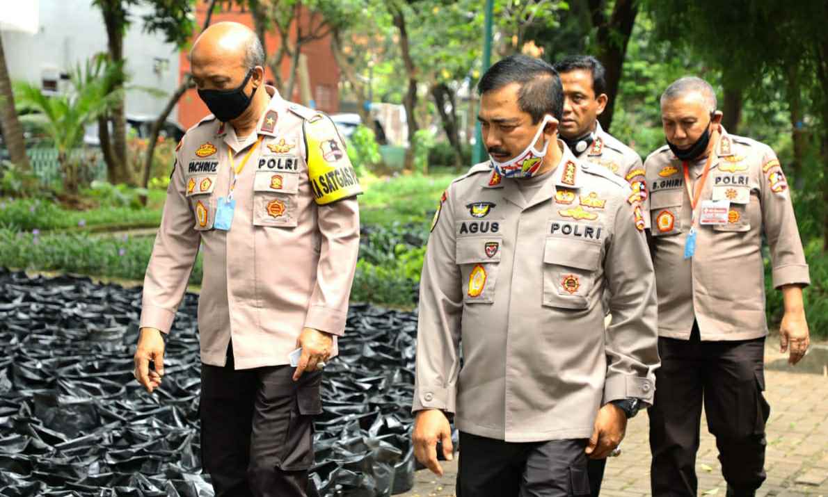 Kabaharkam Polri, Komjen Pol Agus Andrianto saat lakukan pengecekan mess Detasemen Perintis