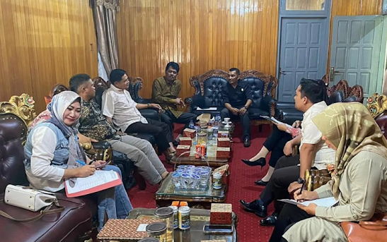 Ketua DPRD Sungai Penuh sambut Kunker DPRD muko-muko, Jumat (2/2)