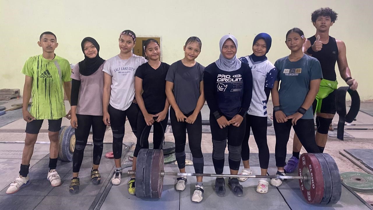 9 lifter masa depan Jambi ikuti Kejurnas di Semarang
