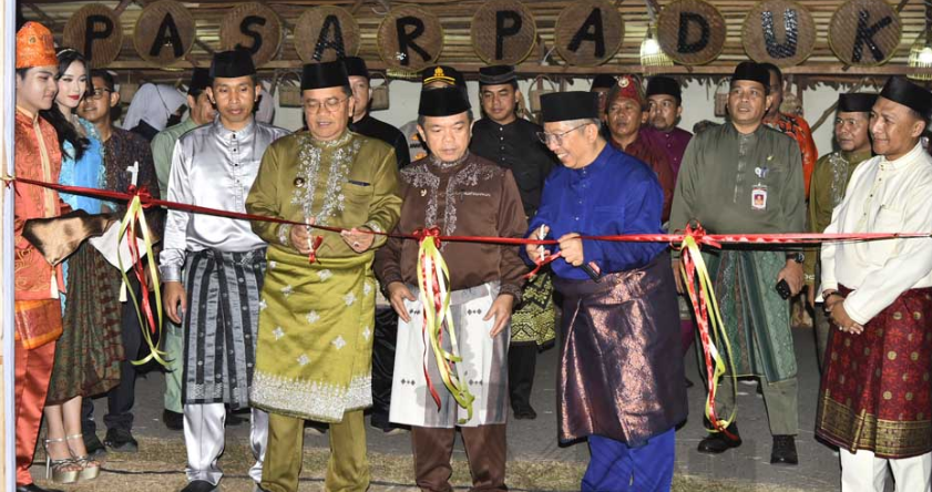 Maulana dampingi Al Haris pembukaan Festival Batanghari 2026