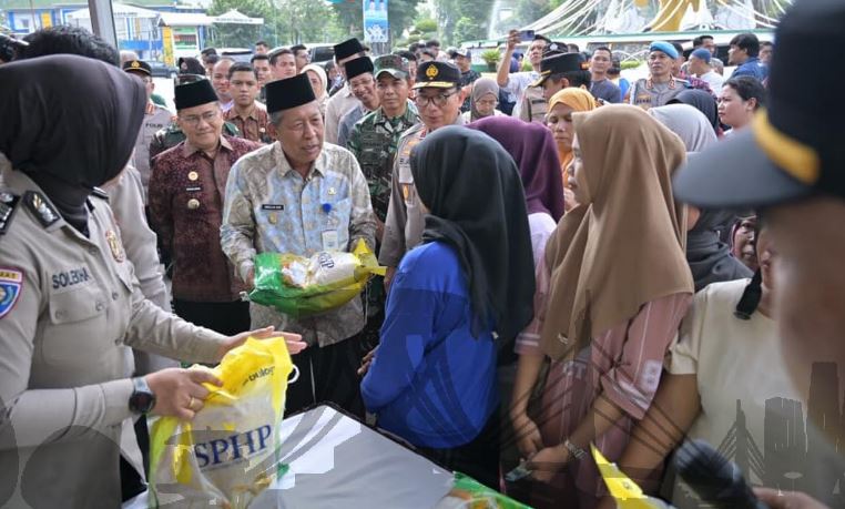 Maulana Apresiasi Gerakan Pangan Murah Polri