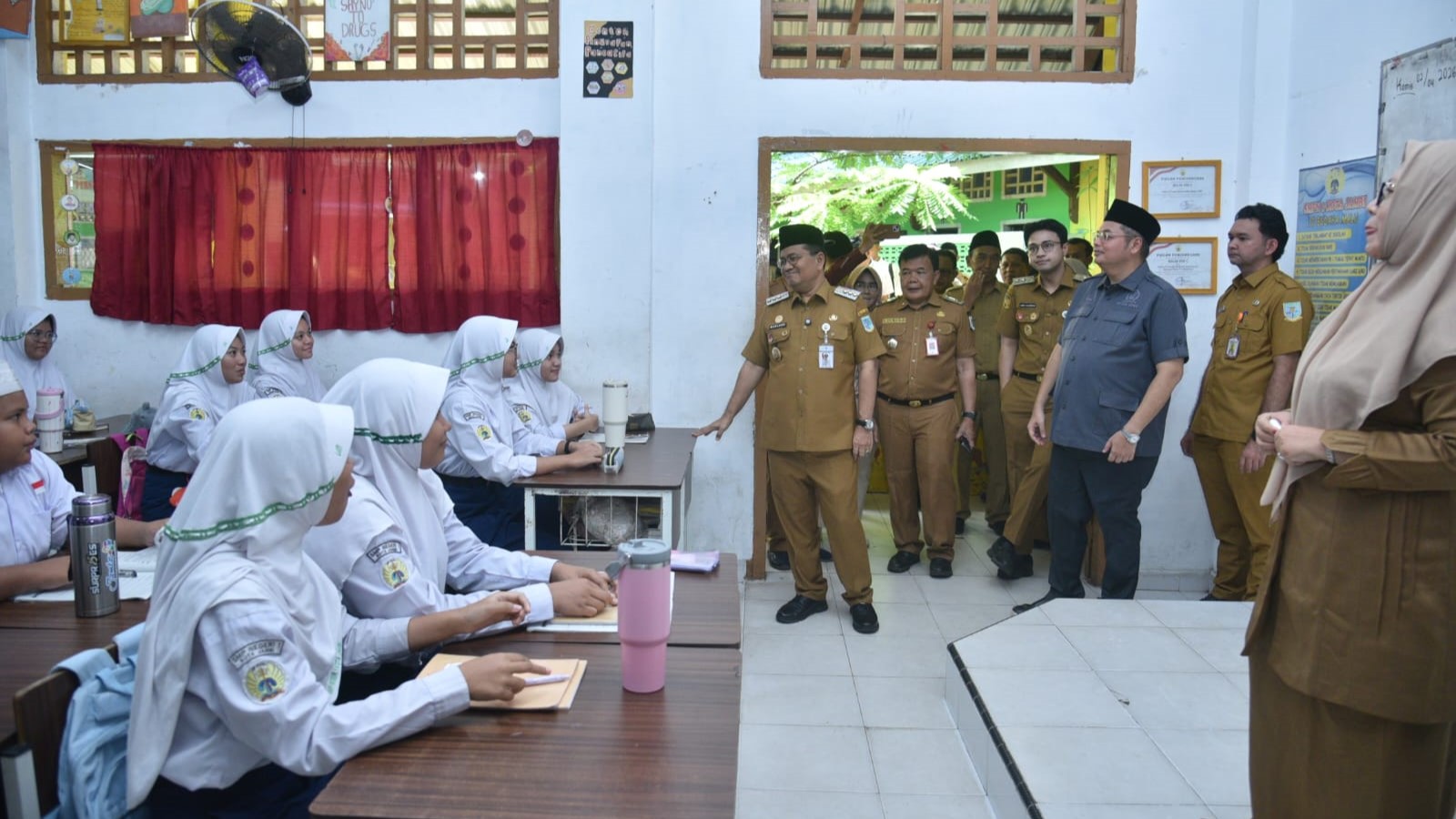 Wali Kota  Maulana tinjau pelaksanaan tes kemampuan akademik