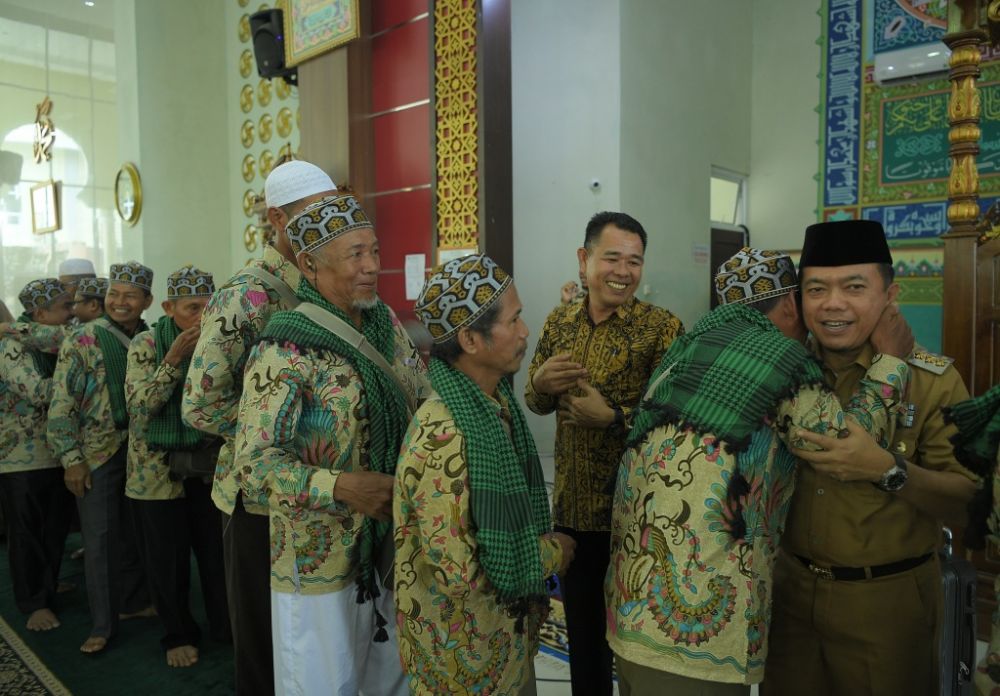 Program Umroh Imam Masjid dan Guru Ngaji, Begini Kata Bupati Al Haris