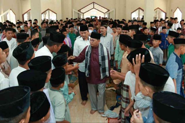Fachrori Ajak Para Santri Ponpes Al-Hidayah Belajar Lebih Giat
