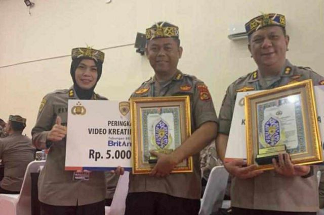SIPP Terupdate, Polda Jambi Terima Piagam Penghargaan dari Assdm Kapolri